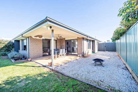 Magnolia Entertainer - Firepit, Pets Welcome - E Caravan Parks 3