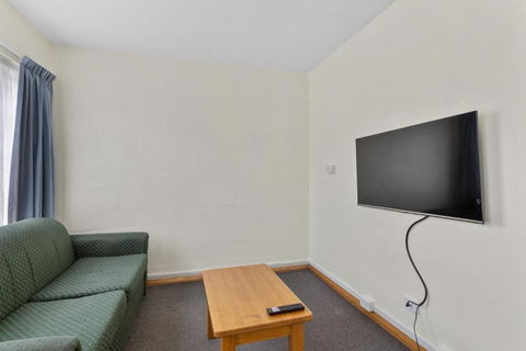 Martin Cash Motel - E Caravan Parks 2