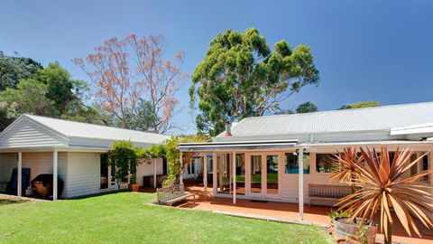 Merricks North Retreat - E Caravan Parks 1