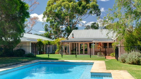 Merricks North Retreat - E Caravan Parks 0