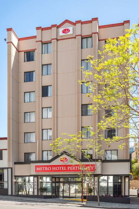 Metro Hotel Perth City - E Caravan Parks 1