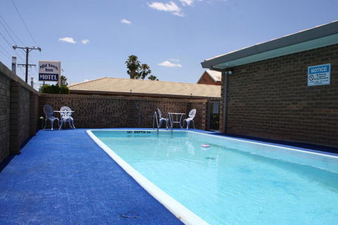 Mid Town Inn Narrabri - E Caravan Parks 0