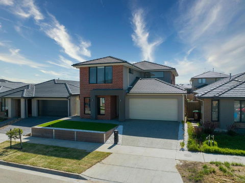 Modern New Homly House At Clyde - E Caravan Parks 0