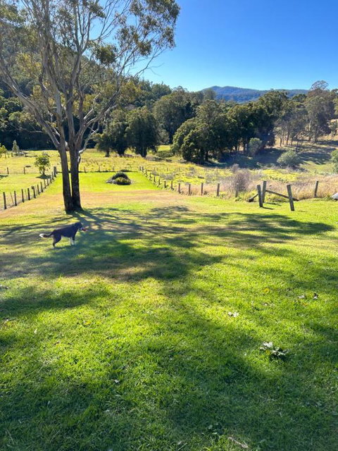 Misty Mountain Cottage At Krambach - E Caravan Parks 2