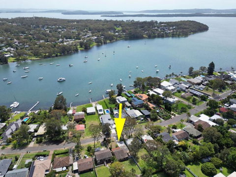 NEW PropertyBreezy Bayside Haven At Brightwaters - E Caravan Parks 0
