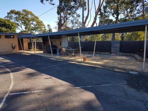 Motel Traralgon - E Caravan Parks 3