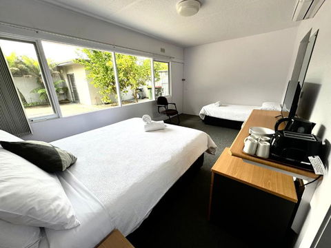 Mount Beauty Motor Inn - E Caravan Parks 0
