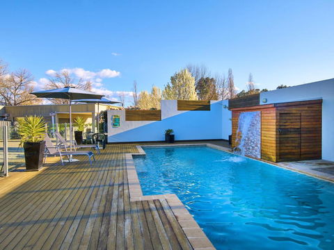 Myrtleford Motel On Alpine - E Caravan Parks 2
