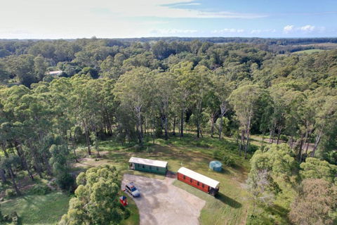 Nambucca Valley Train Carriages - E Caravan Parks 3