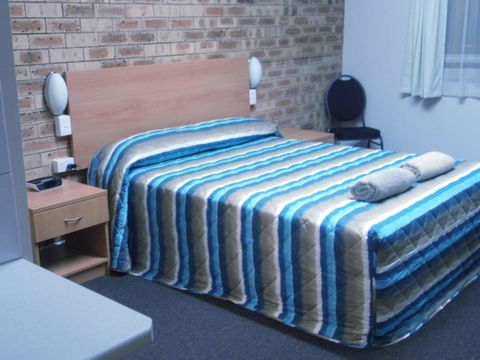 Nanango Fitzroy Motel - E Caravan Parks 0