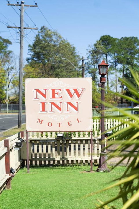 New Inn Motel - E Caravan Parks 2