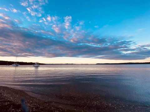 New Property Seabreeze Bungalow - Lakeview Sunset Delight At Sunshine On Lake Macquarie - E Caravan Parks 0