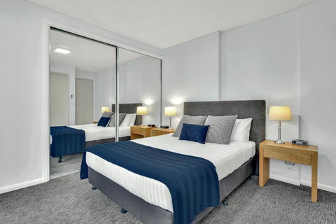 North Sydney Large Two Bedroom MIL2302 - E Caravan Parks 1