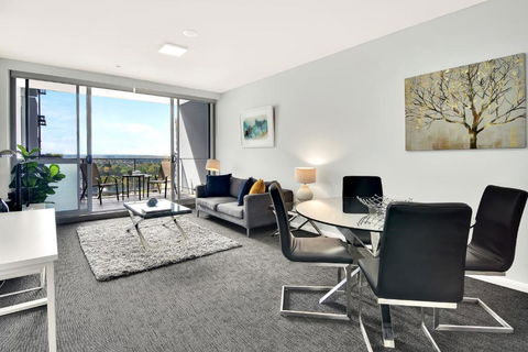 North Sydney Large Two Bedroom MIL2302 - E Caravan Parks 0