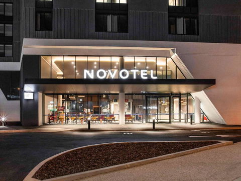 Novotel Devonport - E Caravan Parks 0