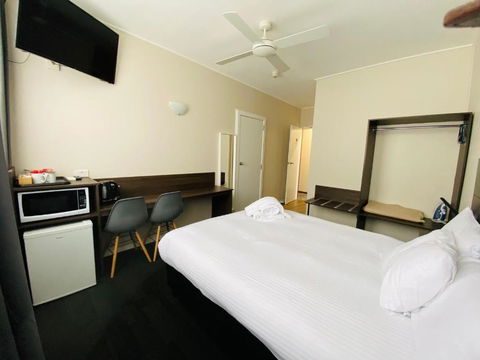 Nowra Motor Inn - E Caravan Parks 2
