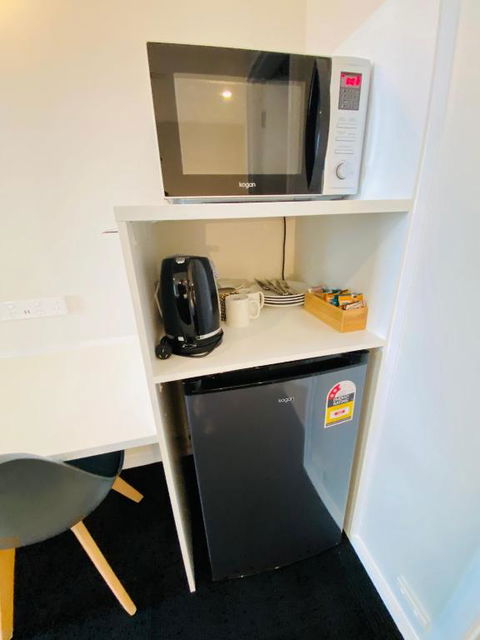 Nowra Motor Inn - E Caravan Parks 1