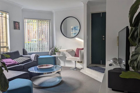 Ocean Villa - E Caravan Parks 0