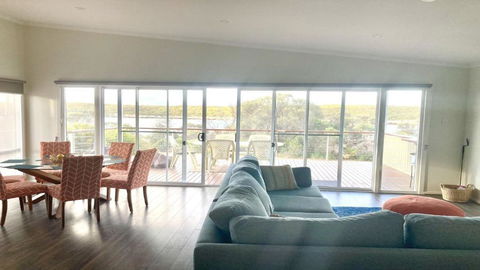 Off The Net - New Listing - Esplanade Property With Views Of The Channel - E Caravan Parks 2