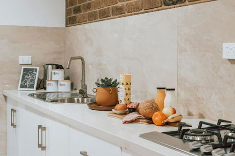 Olinda Sandstone Apartment 2 Bedroom Spa Bath - E Caravan Parks 0