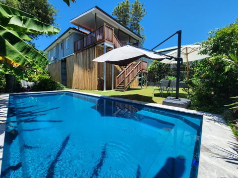 OXLEY Mineral Pool & Private Home SuburbanSTAY - E Caravan Parks 0