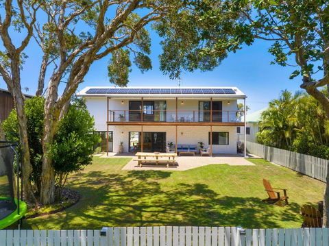 Pangkarra -Stunning Beach House - Family Friendly - E Caravan Parks 1