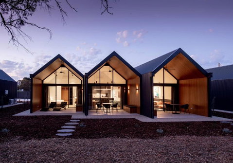 Par Five Shacks - E Caravan Parks 0