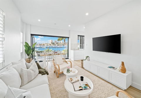 Peach At Palm View Collective - E Caravan Parks 0