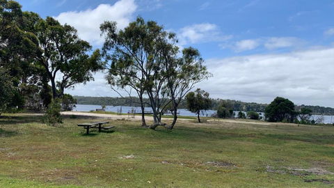 Peninsula At Metung House - Access By Boat Only - E Caravan Parks 3