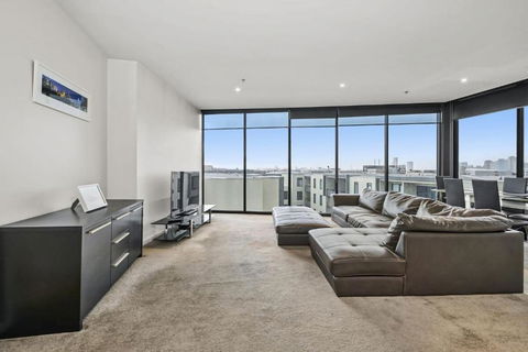 Portside Bliss Your Urban Escape In Melbourne - E Caravan Parks 2