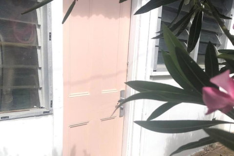 Pink Door By The Seashore - E Caravan Parks 2