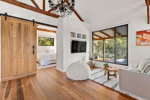 Pool House Bellingen - E Caravan Parks 1
