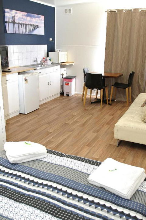 Port Lincoln Caravan Park - E Caravan Parks 3