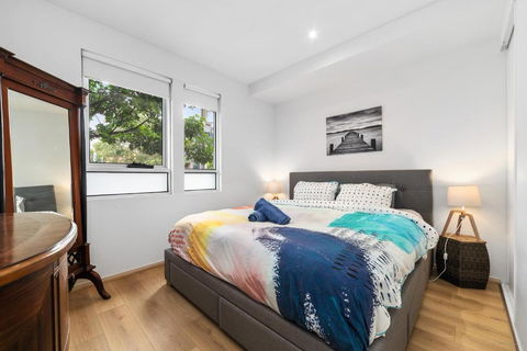 Port Melbourne Dog Beach Stays - E Caravan Parks 3