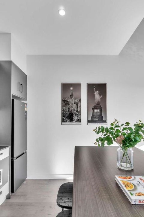 Portside Paradise - Steps Away From The Port - E Caravan Parks 1