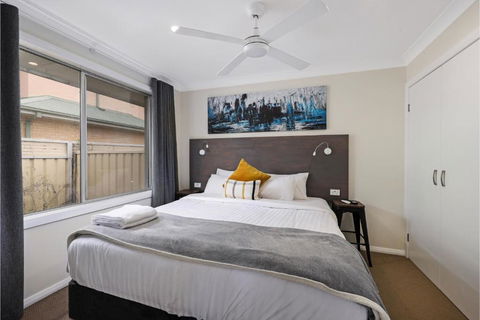 Prickly Pear Stays Jesmond - Short Term Accommodations - E Caravan Parks 0