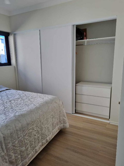 Private Bedroom And Bathroom In A Shared Apartment - E Caravan Parks 1