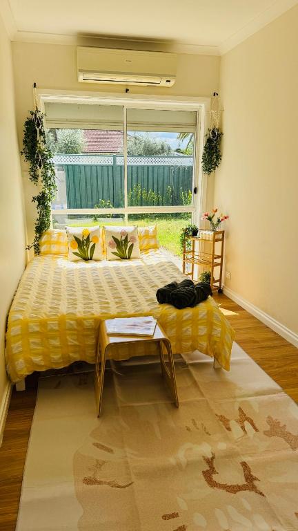 Premium Bedroom In Melbourne - E Caravan Parks 0