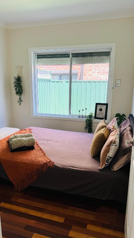 Premium Bedroom In Melbourne - E Caravan Parks 1