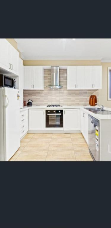 Private Room2 20 Minute CBD And Airport - E Caravan Parks 0
