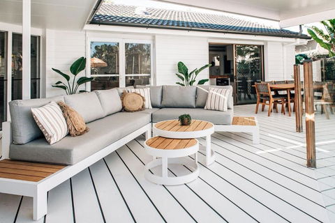 Prime Location With Pool - Walk To Coolum Beach - E Caravan Parks 2