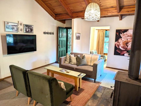 Primrose Cottage - E Caravan Parks 3