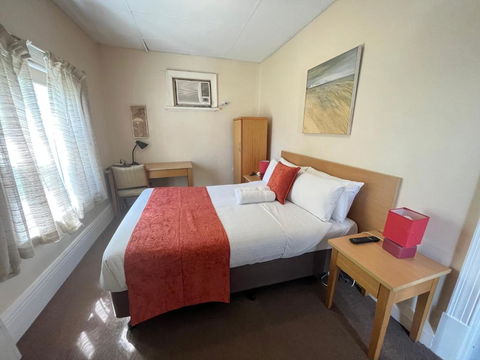 Princes Lodge Motel - E Caravan Parks 2