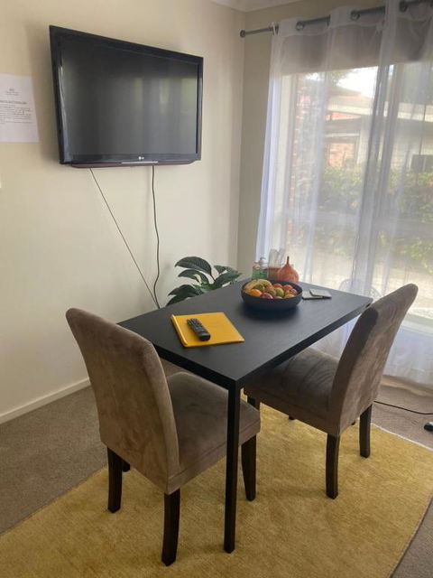 Private Room With Ensuite And Parking Close To Wollongong CBD - E Caravan Parks 1