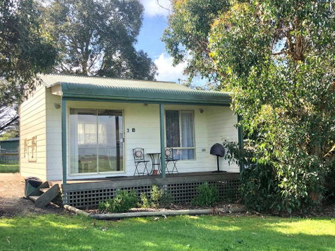 Promhills Cabins - E Caravan Parks 2
