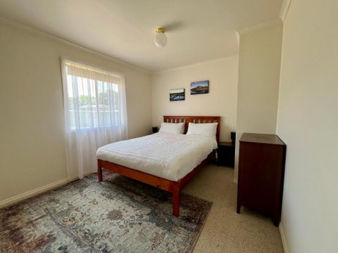 Promhills Cabins - E Caravan Parks 3
