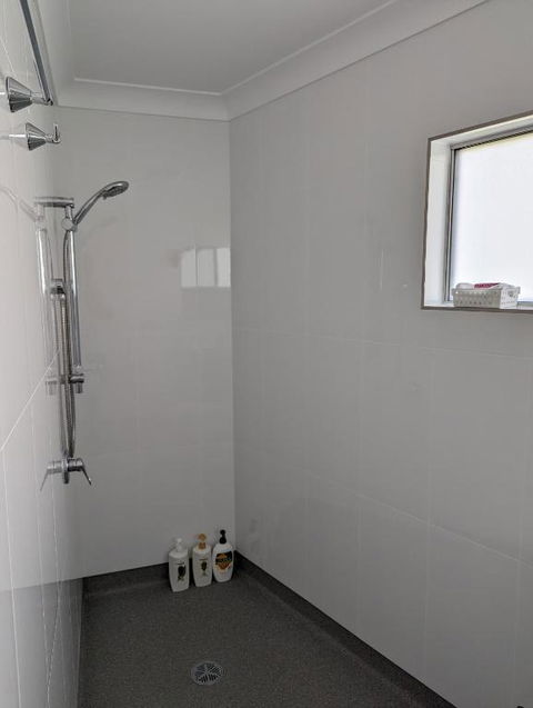 PROSERPINE MOTOR LODGE - E Caravan Parks 1