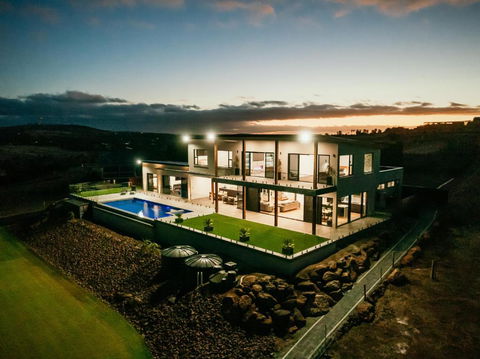Pure Heaven - E Caravan Parks 0