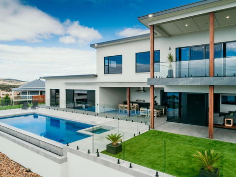 Pure Heaven - E Caravan Parks 1
