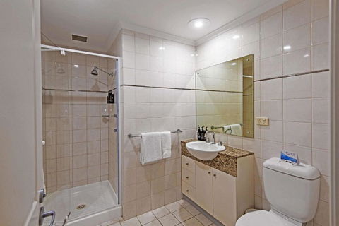 Quality Apartments Adelaide Central - E Caravan Parks 3